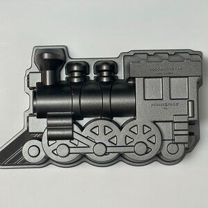 NORDIC WARE Train Locomotive Cake Pan ProCast Bakeware Heavy Aluminum Birthday